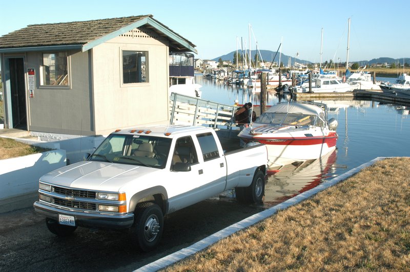 [Image: truck%2Bboat-sandypoint1.jpg]